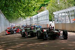 Start: Stéphane Sarrazin, Venturi, lider