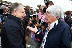 Jean Todt, Président de la FIA et Bernie Ecclestone, sur la grille