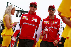 Kimi Raikkonen, Ferrari avec Sebastian Vettel, Ferrari lors de la parade des pilotes