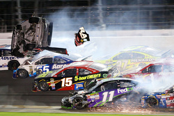 Austin Dillon, Richard Childress Racing Chevrolet y su coche al final de la carrera