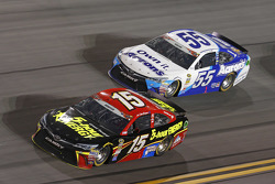 Clint Bowyer, Michael Waltrip Racing Toyota y David Ragan, Michael Waltrip Racing Toyota