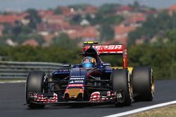 Carlos Sainz Jr., Scuderia Toro Rosso STR10