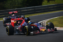 Carlos Sainz Jr., Scuderia Toro Rosso STR10