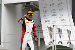 Le deuxième, Esteban Ocon, ART Grand Prix