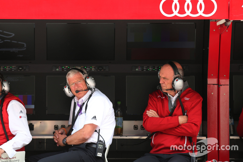 Arno Zensen, Teamchef Audi Sport Team Rosberg, mit Dr. Wolfgang Ullrich, Audi-Sportchef