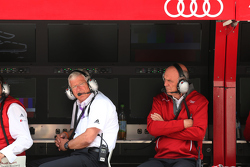 Арно Зенсен, руководитель команды Audi Sport Team Rosberg и доктор Вольфганг Ульрих, руководитель Au