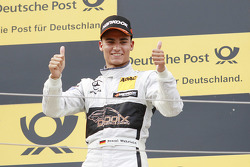 Le deuxième, Pascal Wehrlein, HWA AG Mercedes-AMG C63 DTM