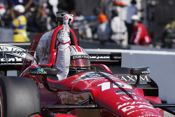 Graham Rahal, Rahal Letterman Lanigan Racing Honda takes the win