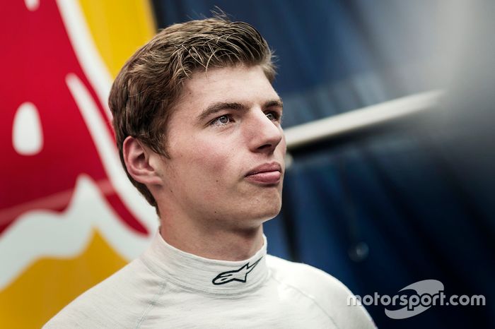 Max Verstappen en el Red Bull Showrun en Assen