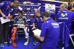 Jorge Lorenzo, Yamaha Factory Racing, avec Wilco Zeelenberg, Ramon Forcada et Davide Marelli