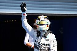 Ganador de la pole Lewis Hamilton, Mercedes AMG F1 W06