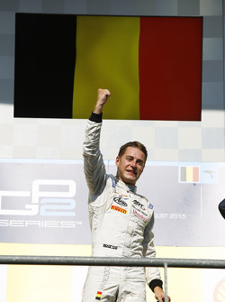 Ganador de la carrera Stoffel Vandoorne, ART Grand Prix