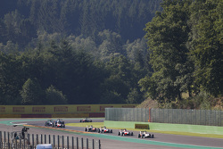 Alex Palou, Campos Racing davanti a Esteban Ocon, ART Grand Prix & Alfonso Celis Jr., ART Grand Prix