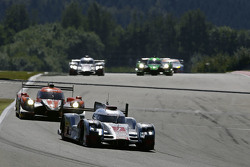 #7 Audi Sport Team Joest Audi R18 e-tron quattro: Марсель Фесслер, Андре Лоттерер, Бенуа Трелюйе