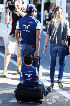 Felipe Massa, Williams com sua esposa Rafaela Bassi e Felipinho Massa