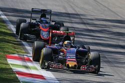 Carlos Sainz Jr., Scuderia Toro Rosso STR10