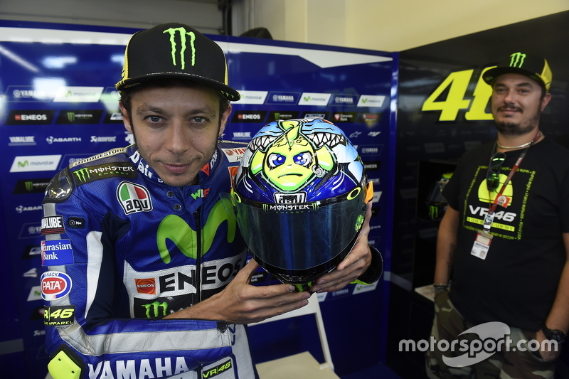 Valentino Rossi, Yamaha Factory Racing shows off his special helmet design