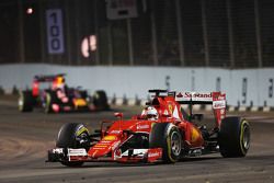 Sebastian Vettel, Ferrari SF15-T