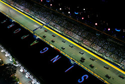 Start: Sebastian Vettel, Ferrari SF15-T leads
