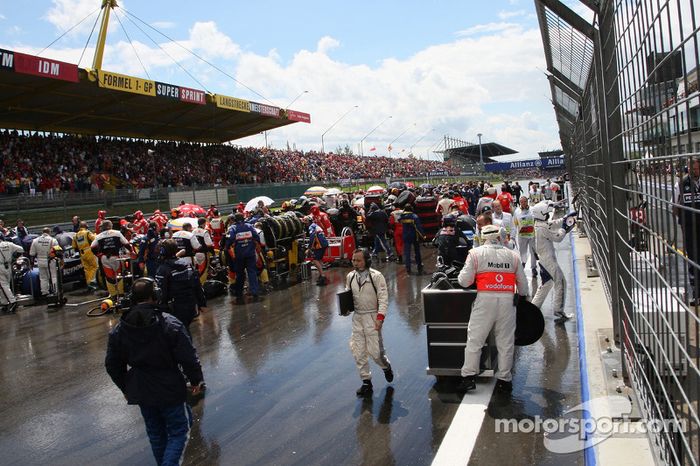 La parrilla tras la interrupción