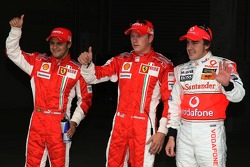 Clasificación resultados 2do lugar Felipe Massa, Scuderia Ferrari con 1er lugar Kimi Raikkonen, Scud