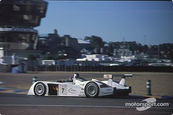 #7 Team Joest Audi R8: Мікеле Альборето