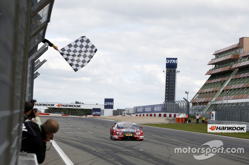 Miguel Molina, Audi Sport Team Abt, Audi RS 5 DTM, erzielt den Sieg