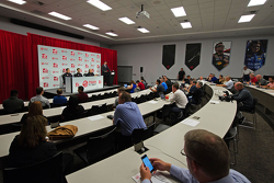 Gunther Steiner, Haas F1 Director del Equipo, Romain Grosjean, Haas F1 Team y Gene Haas, Haas F1 Tea
