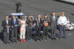 (Izq a Der) Alejandro Soberón Director de CIE, Emerson Fittipaldi, Héctor Rebaque,Miguel Angel Mance