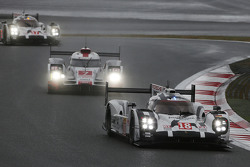 保时捷车队18号保时捷919 Hybrid赛车:罗曼·杜马斯、马克·里布、尼尔·雅尼