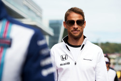 Jenson Button, McLaren lors de la parade des pilotes