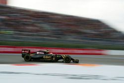 Pastor Maldonado, Lotus F1 E23