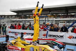 1. im 2. Rennen: Antonio Giovinazzi, Jagonya Ayam with Carlin, Dallara Volkswagen