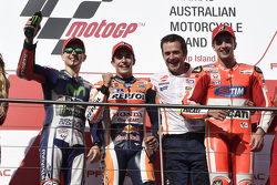 Podium : El segundo lugar, Jorge Lorenzo, Yamaha Factory Racing, ganador, Marc Márquez, Repsol Hond