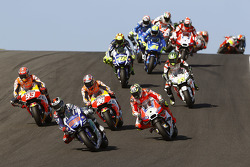 Départ : Jorge Lorenzo, Yamaha Factory Racing mène