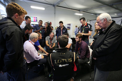 Джолион Палмер, тестовый и резервный пилот Lotus F1 Team со СМИ