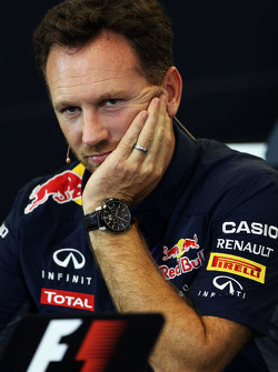 Кристиан Хорнер, руководитель команды Red Bull Racing на пресс-конференции FIA