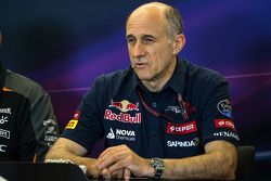 Franz Tost, Scuderia Toro Rosso Director del Equipo en la conferencia de prensa de la FIA