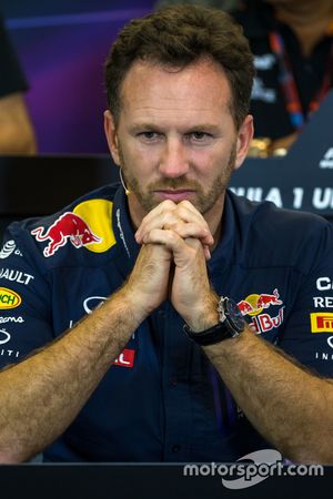 Christian Horner, Red Bull Racing Director del Equipo en la conferencia de prensa de la FIA