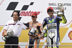 Podio: il vincitore Dani Pedrosa, Repsol Honda Team e il terzo classificato Valentino Rossi, Yamaha