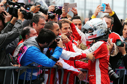 Terzo Sebastian Vettel, Ferrari festeggia nel parco chiuso