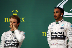 Podium: Second place Nico Rosberg, Mercedes AMG F1 and race winner and World Champion Lewis Hamilton, Mercedes AMG F1
