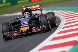 Carlos Sainz Jr, Scuderia Toro Rosso STR10