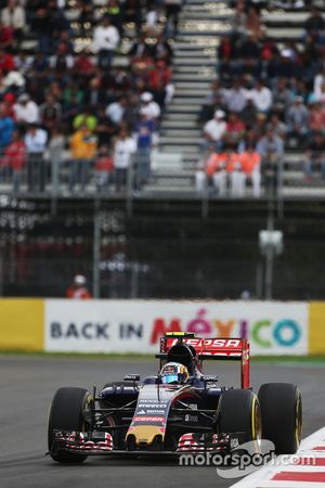 Carlos Sainz Jr., Scuderia Toro Rosso STR10