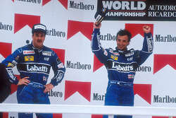 Podium : le vainqueur Riccardo Patrese, le deuxième, Nigel Mansell