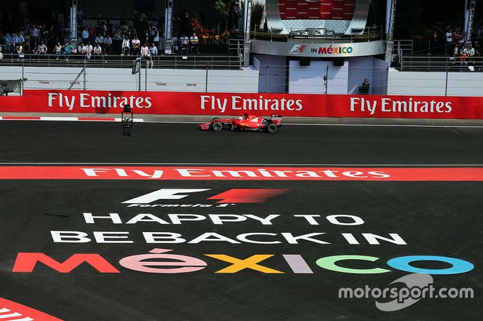 Sebastian Vettel, Ferrari SF15-T
