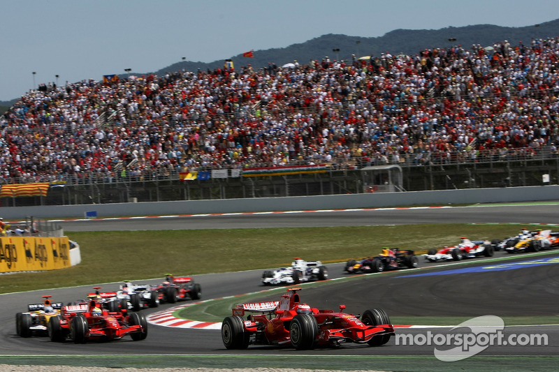 Start: Kimi Raikkonen, Scuderia Ferrari, F2008 ve Felipe Massa, Scuderia Ferrari, F2008