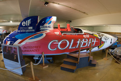 Гоночная лодка Colibri