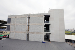 Novo paddock ainda em obras
