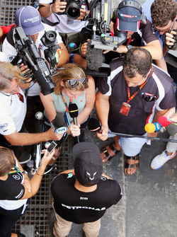 Lewis Hamilton, Mercedes AMG F1 met de media
